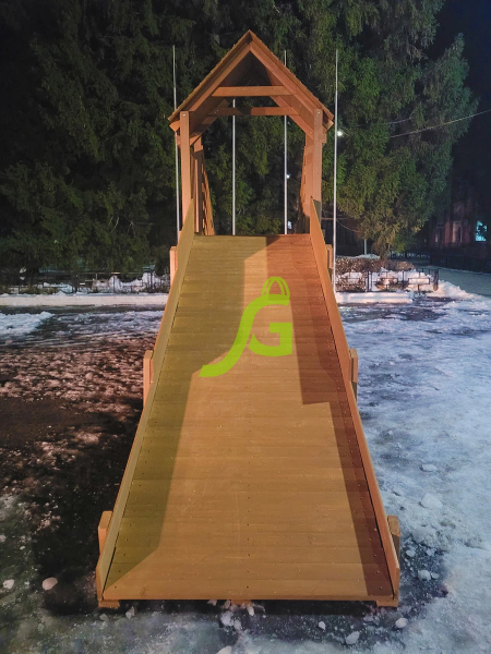 Заливная горка "IgraGrad Snow Fox Start с крышей", скат 4 м